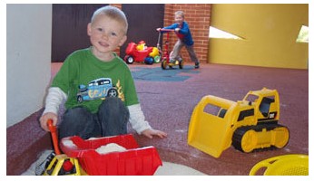 MT LAWLEY CHILD CARE CENTRE - Child Care Sydney 0