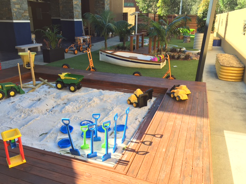 Little Scholars School Of Early Learning Yatala & Staplyton - Child Care Sydney 1